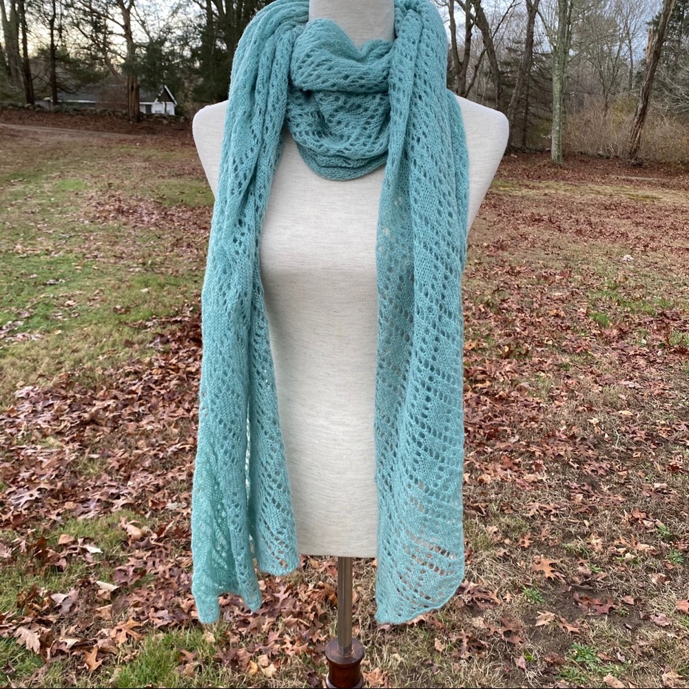 LUCIANO BERNI SCARF SOFT GREEN KNIT ACCESSORY ITALY LONG RECTANGLE